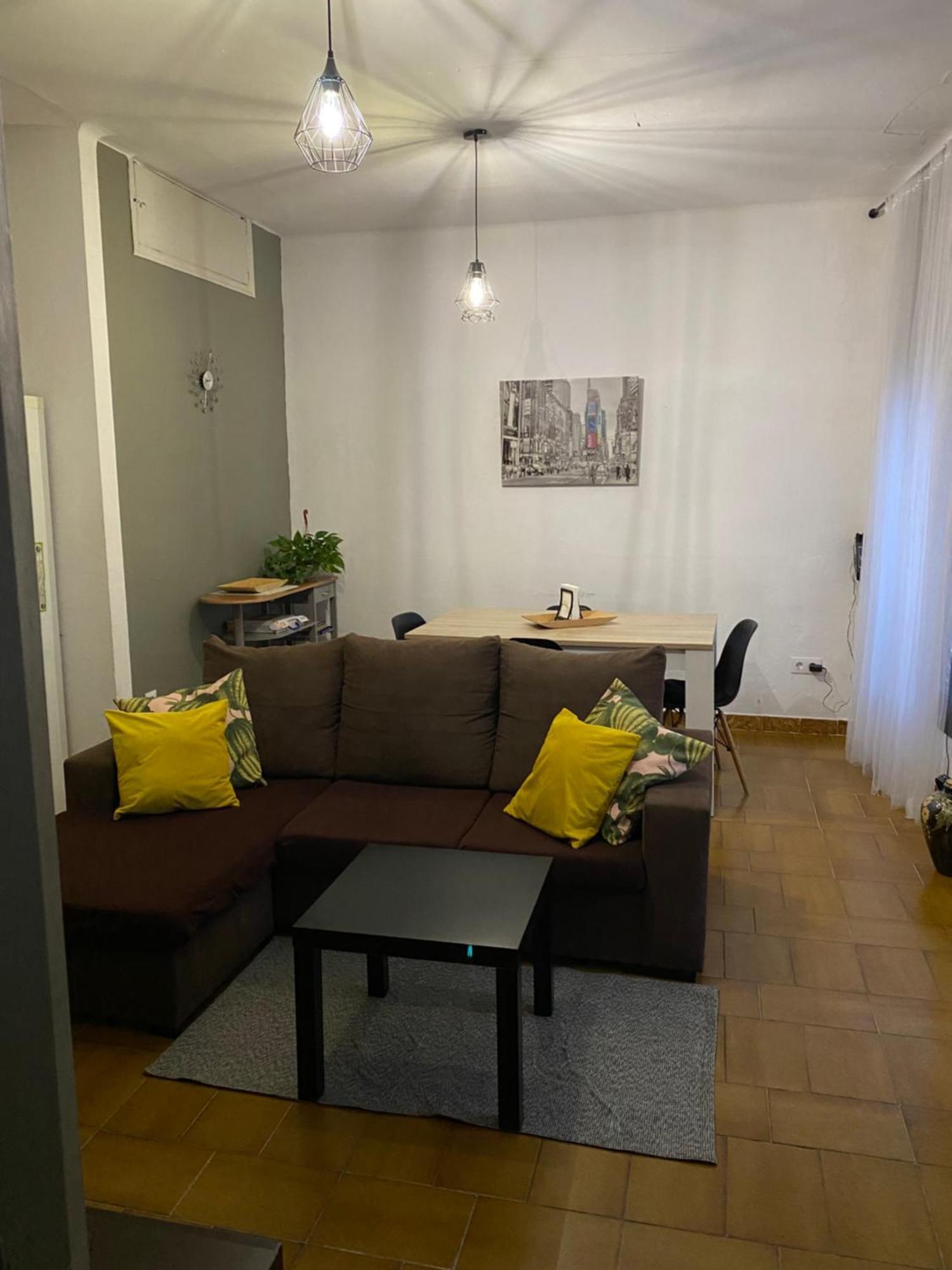 Apartamento Felicitat Φιγκέρες Εξωτερικό φωτογραφία