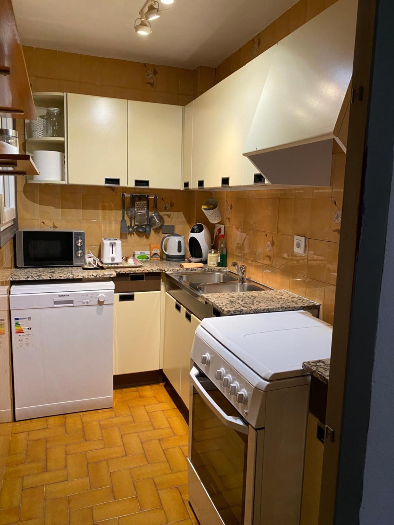 Apartamento Felicitat Φιγκέρες Εξωτερικό φωτογραφία