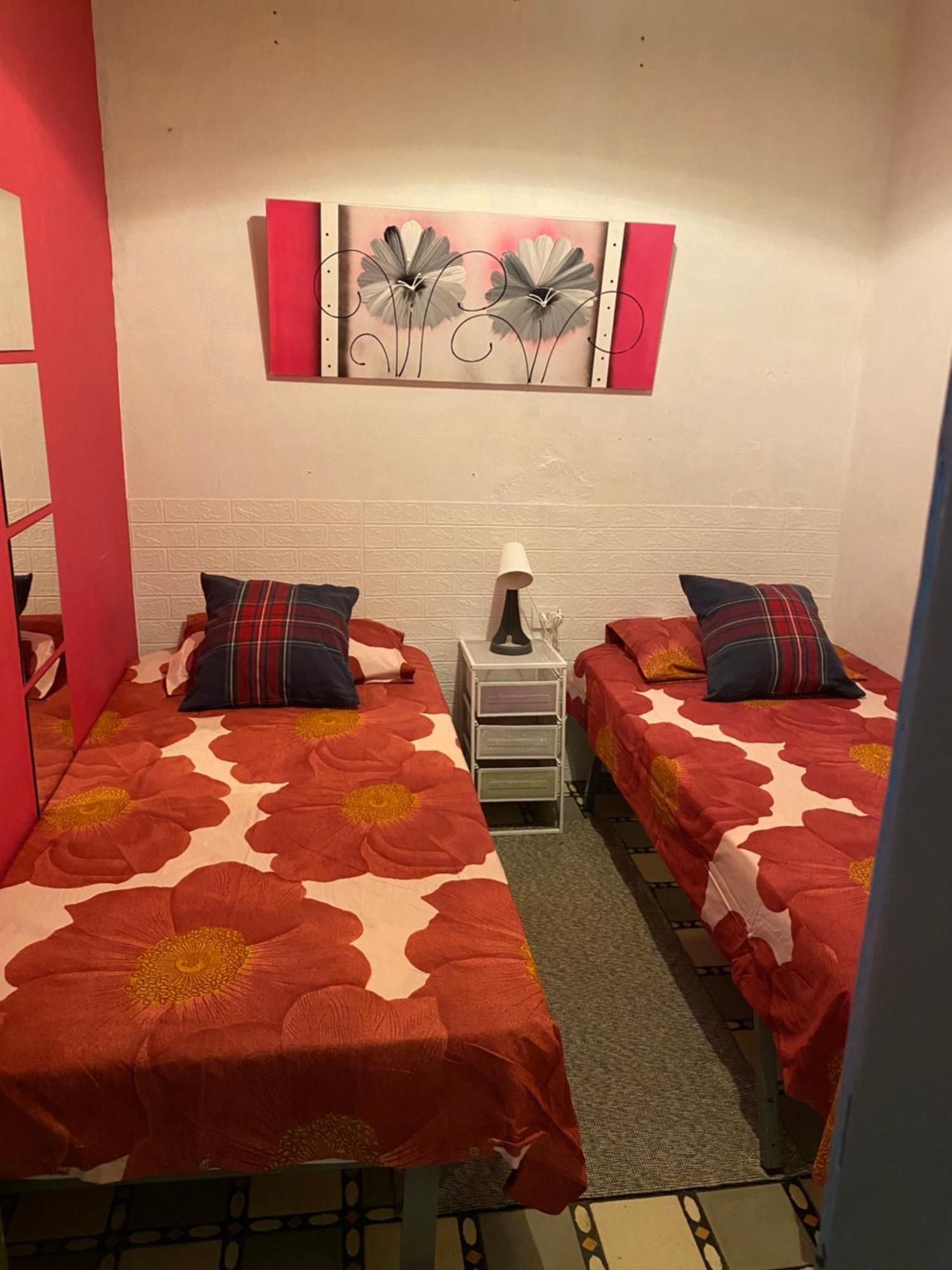 Apartamento Felicitat Φιγκέρες Εξωτερικό φωτογραφία